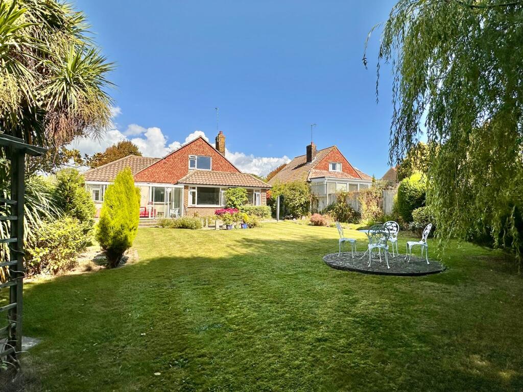 Withyham Road, Cooden, Bexhill-on-Sea, TN39 photo 2