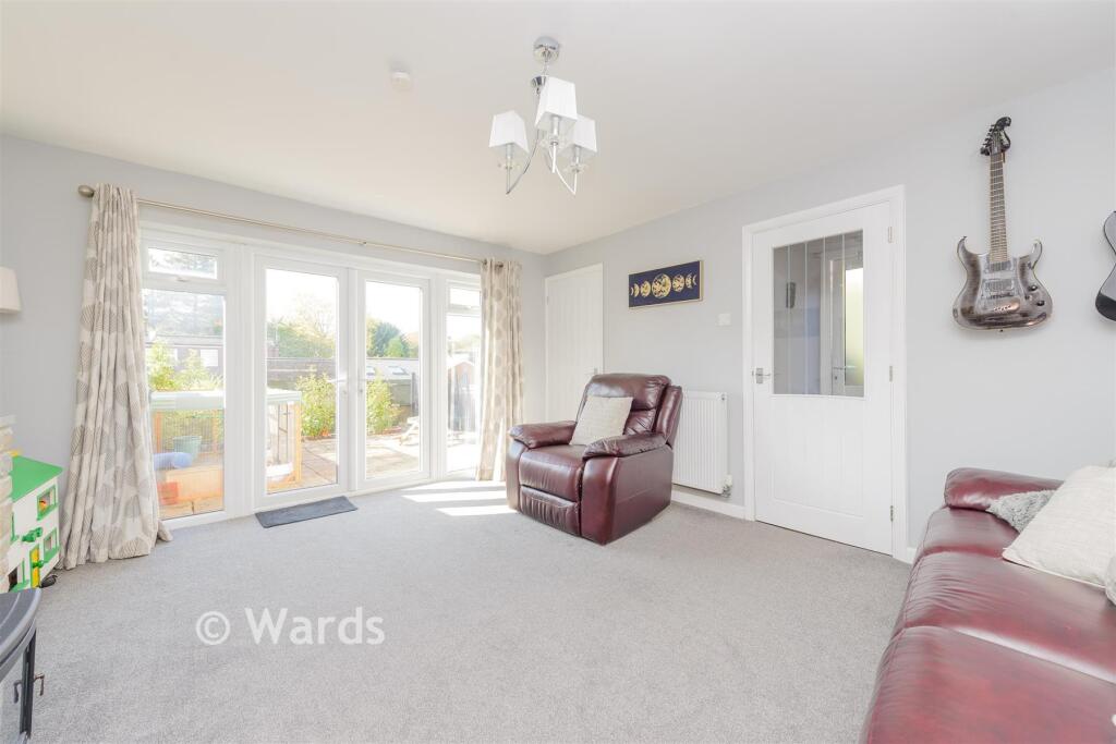 House in Gravesham, Northfleet - View 5
