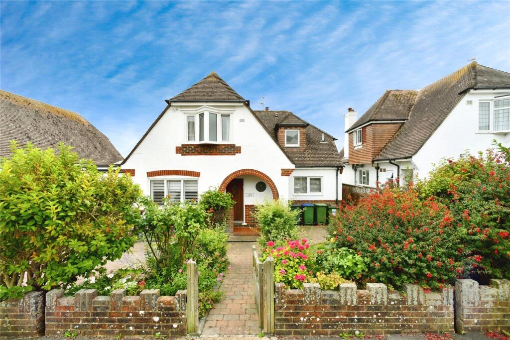 Main image of property: Oaklands Avenue, Saltdean, Brighton, East Sussex, BN2