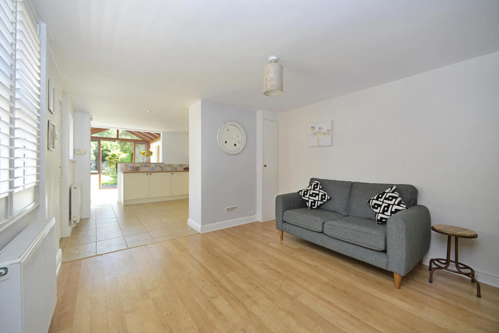 House in Guildford - View 5