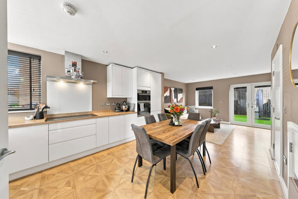 House in Salford, Greater Manchester - View 2