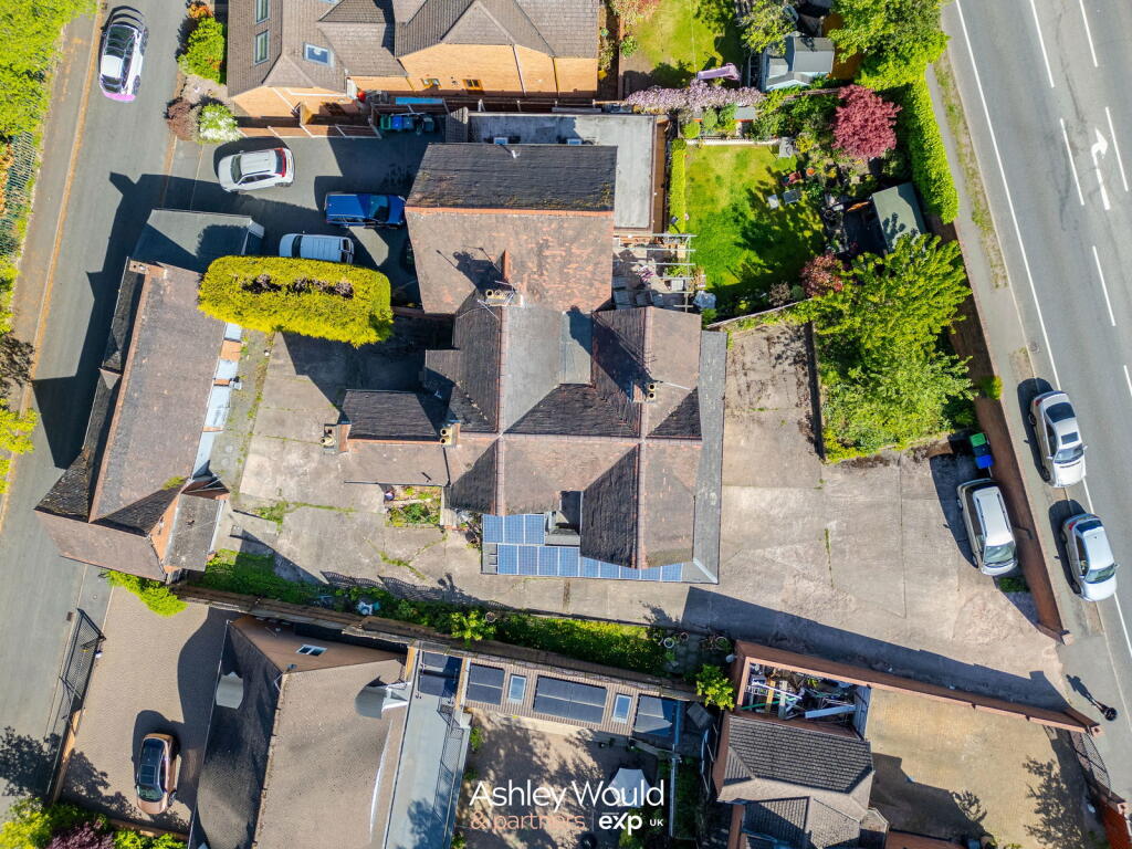 Main image of property: Halesowen Road, Cradley Heath, B64 7JT