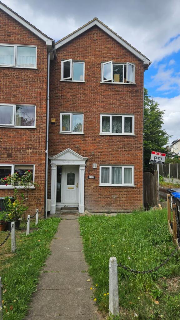 Main image of property: Linden Way, London, N14