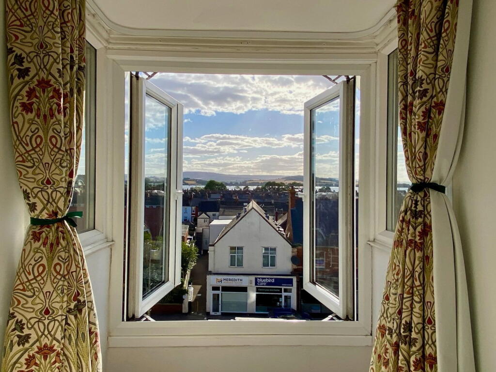 Exeter Road, Exmouth, EX8 1PY - More