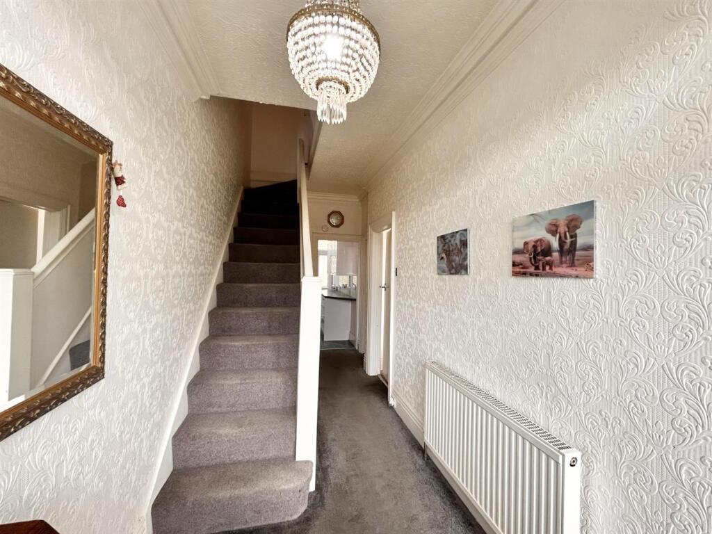 House in Calderdale, West End, Pye Nest - View 3