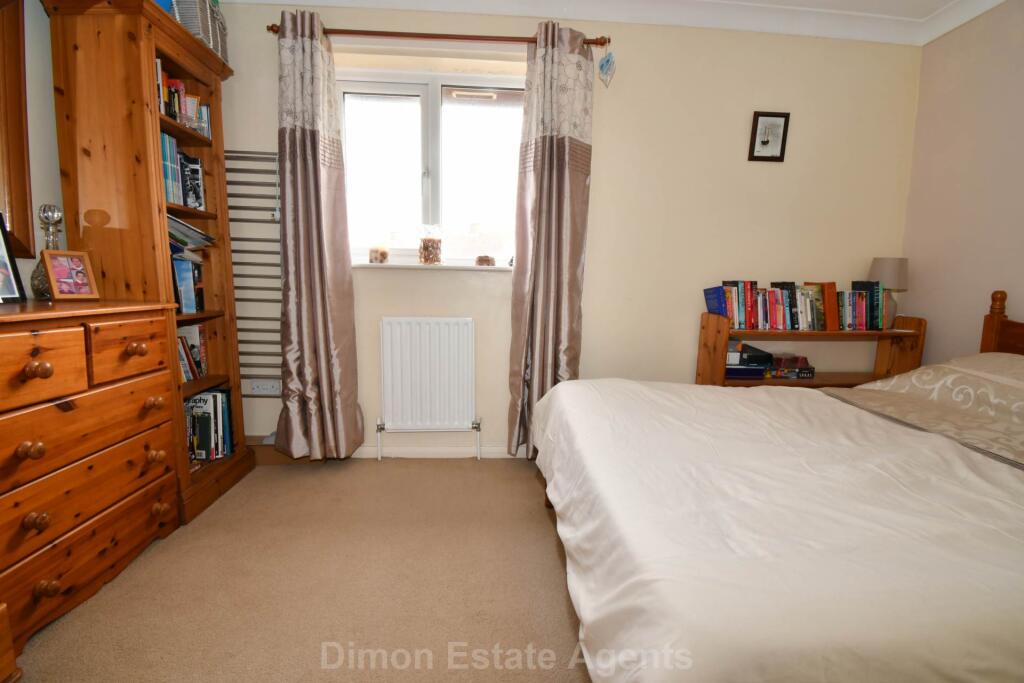 House in Portsmouth - More