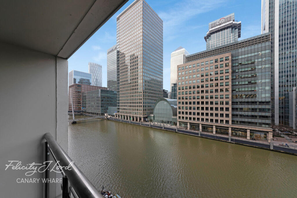 Main image of property: Discovery Dock Apartments East, South Quay Square, London, E14