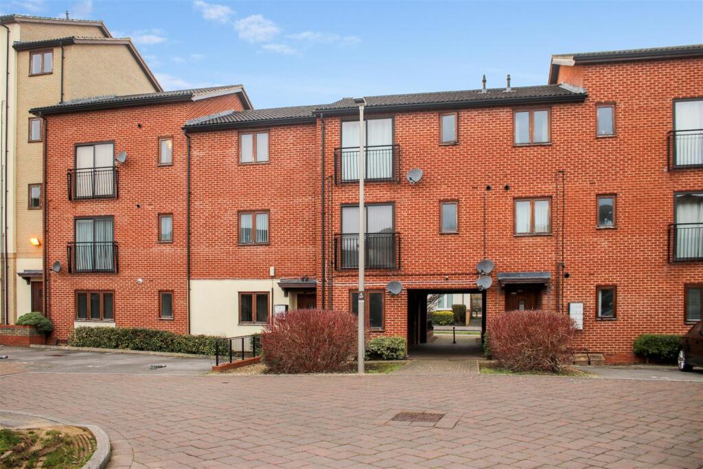 Main image of property: Goodrington Place, Broughton, Milton Keynes