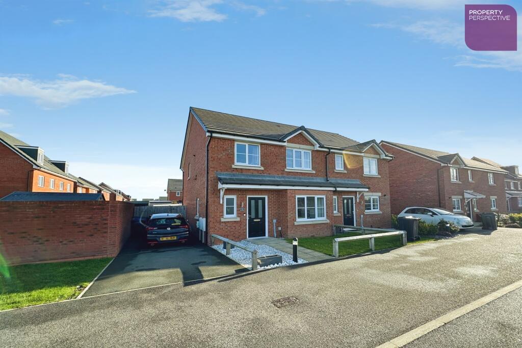 Main image of property: Goshawk Close, FY5