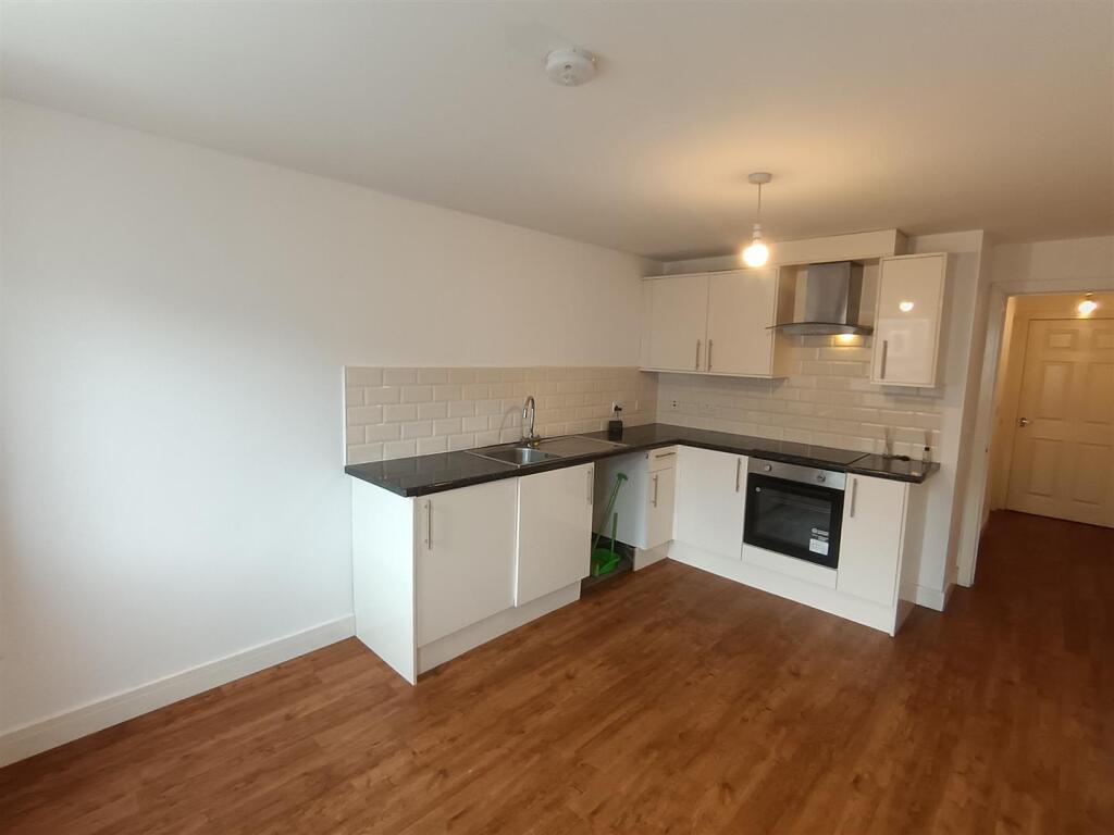 Main image of property: 123 City Road, Cardiff