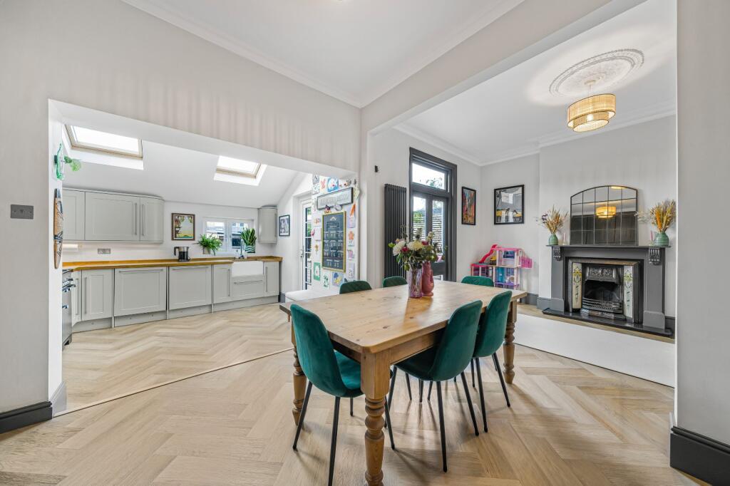 House in London, Eltham Park, Well Hall - View 2