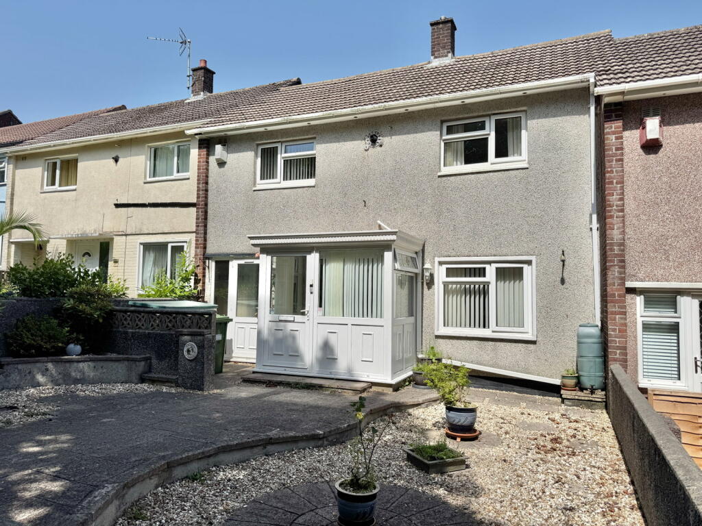 3-bed terraced on Pendeen Crescent, Southway, Plymouth, PL6 6RF, £215,000