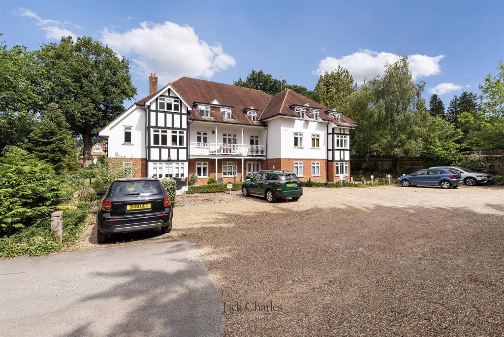 Main image of property: Pembury Road, Tunbridge Wells