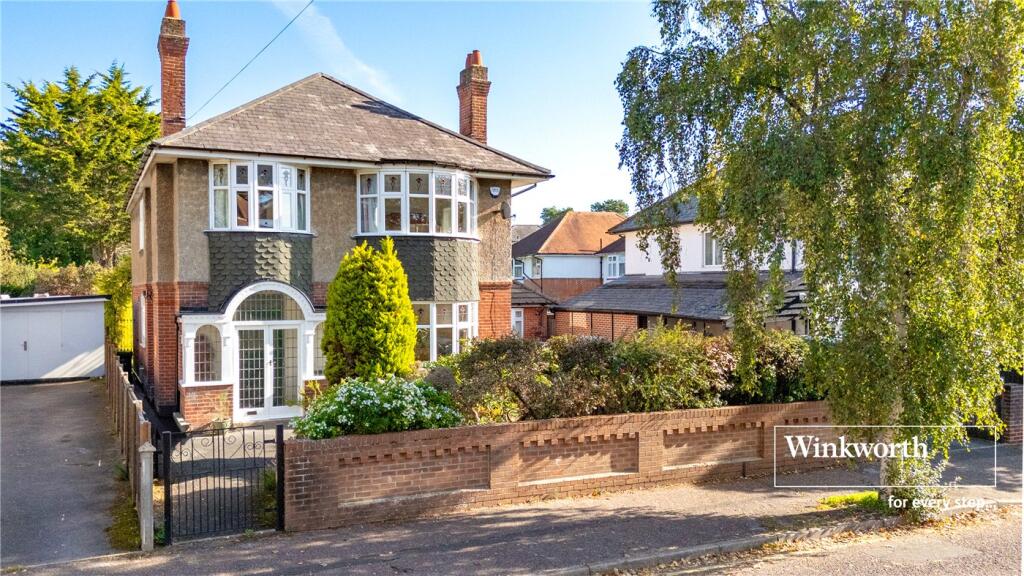 6-bed detached on Thistlebarrow Road, Bournemouth, Dorset, BH7, £800,000