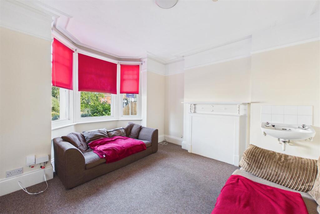 House in Chichester - View 2