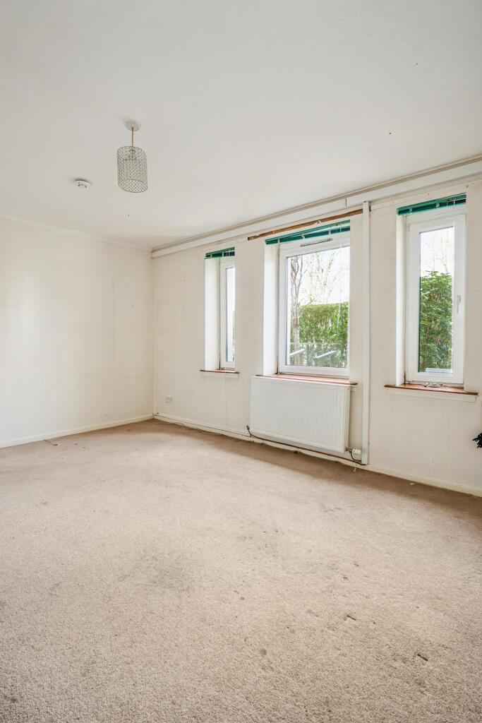 Nithsdale Crescent, Bearsden, G61 4DF photo 4