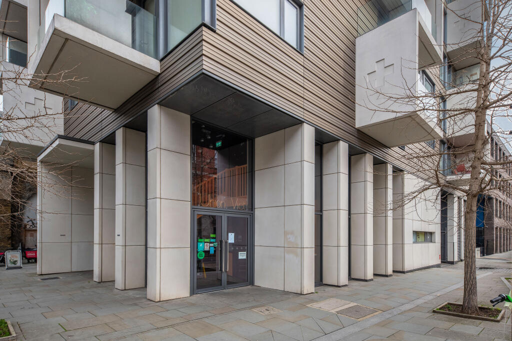Main image of property: 120 Union Street, London, SE1 0FR