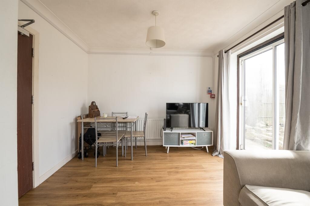 Additional image 3 of Mcwilliam Close, Poole