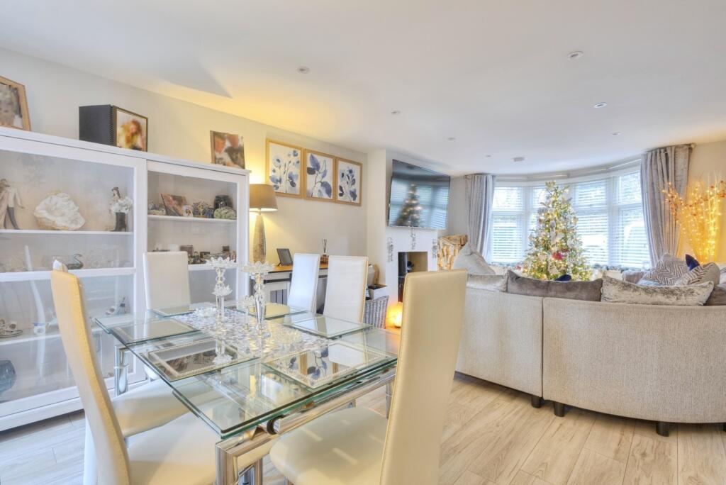 House in Northampton, Duston - View 5