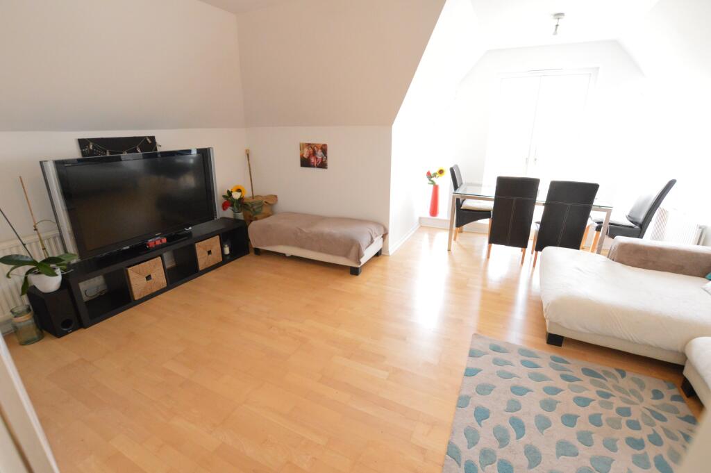 Apartment in St Albans - View 4