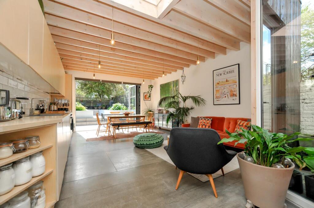 Main image of property: Amhurst Road