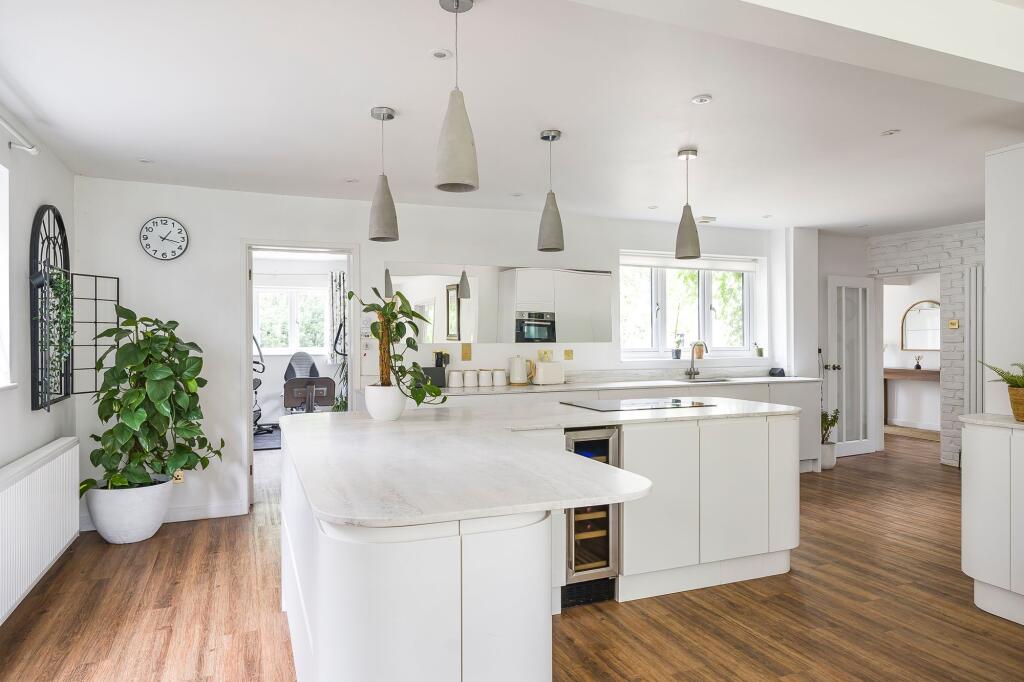 House in Basingstoke and Deane, St Mary Bourne - View 4