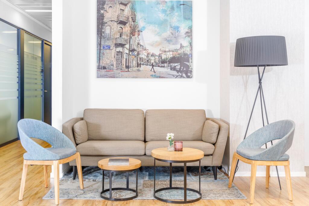 Main image of property: 200 Brook Drive, Green Park, Reading, Berkshire, United Kingdom RG2 6UB