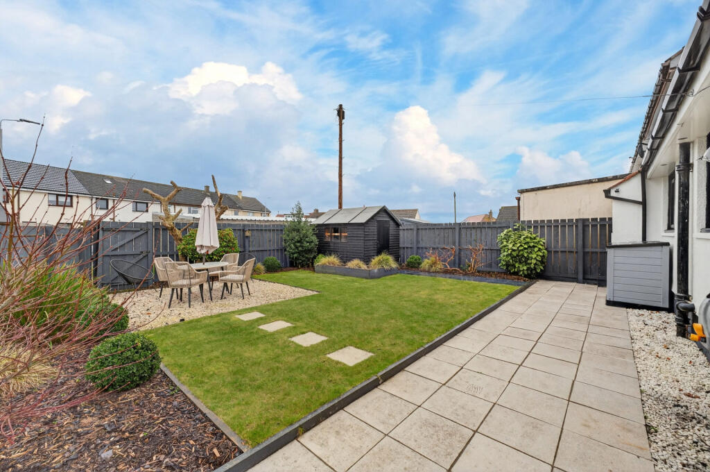 1 St Andrews Avenue, Prestwick, KA9 2DY photo 2