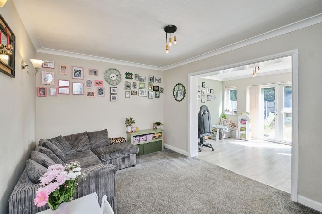 Lingfield Avenue, Birmingham photo 4