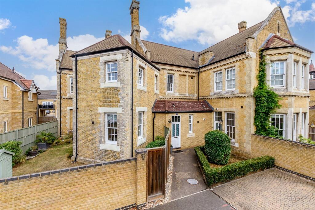 Main image of property: Chapel Drive, Dartford, Kent