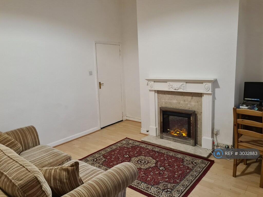 House in Bolton - View 5