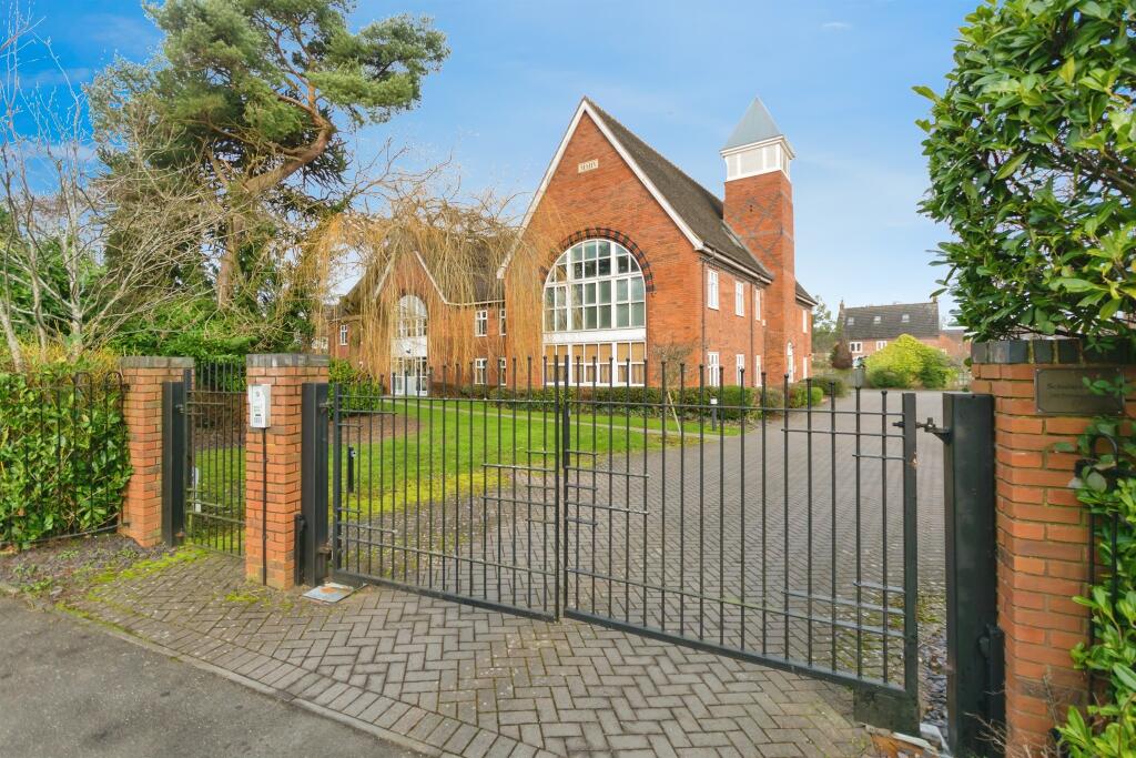 Main image of property: Tythe Barn Lane, Shirley, SOLIHULL