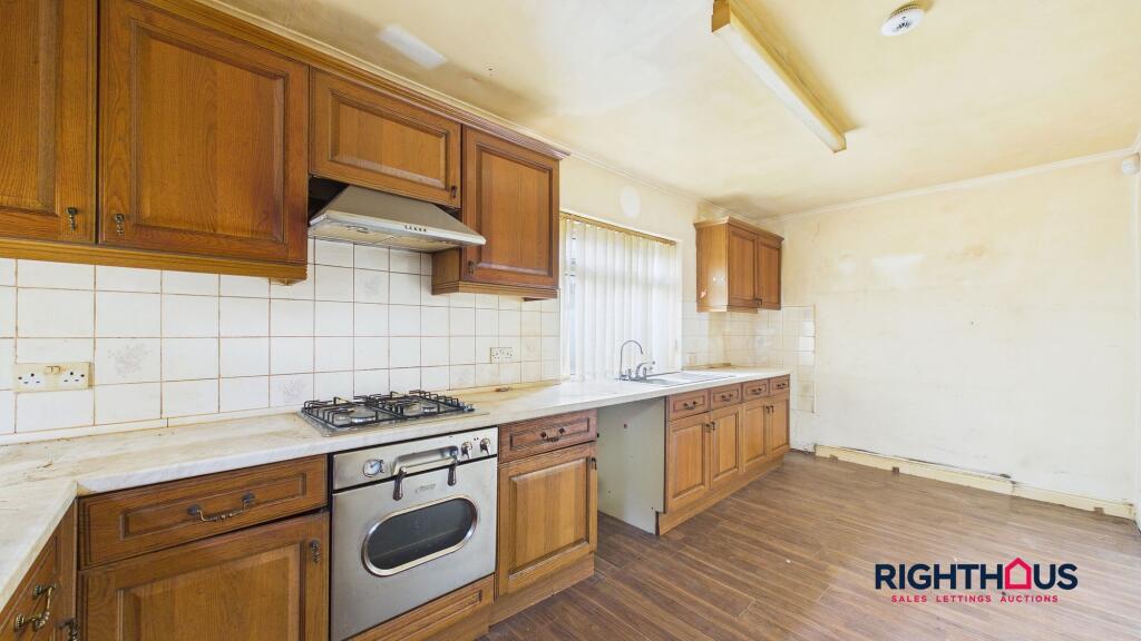 Pickles Lane, Bradford, BD7 - View 3