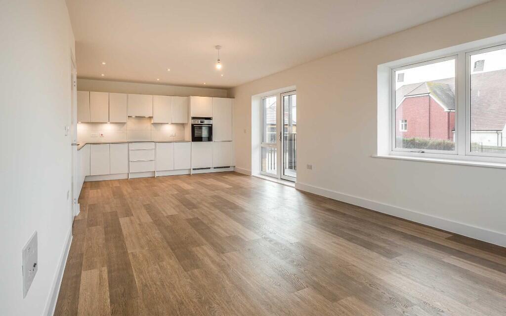 Ivydene Avenue, Whitstable, Kent CT5 3FS - More