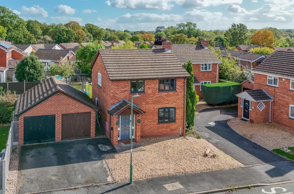 3-bed detached on 5 Churchill Road, Shrewsbury, Shropshire, SY3 8ZA, £300,000