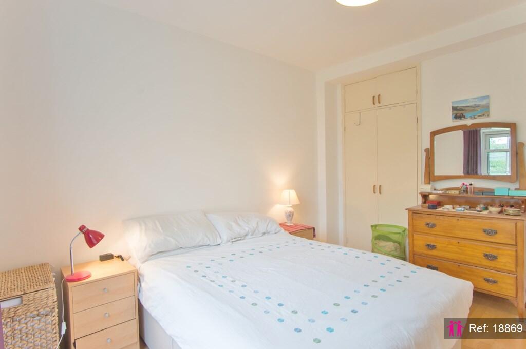 Apartment in London, Upton Park - More