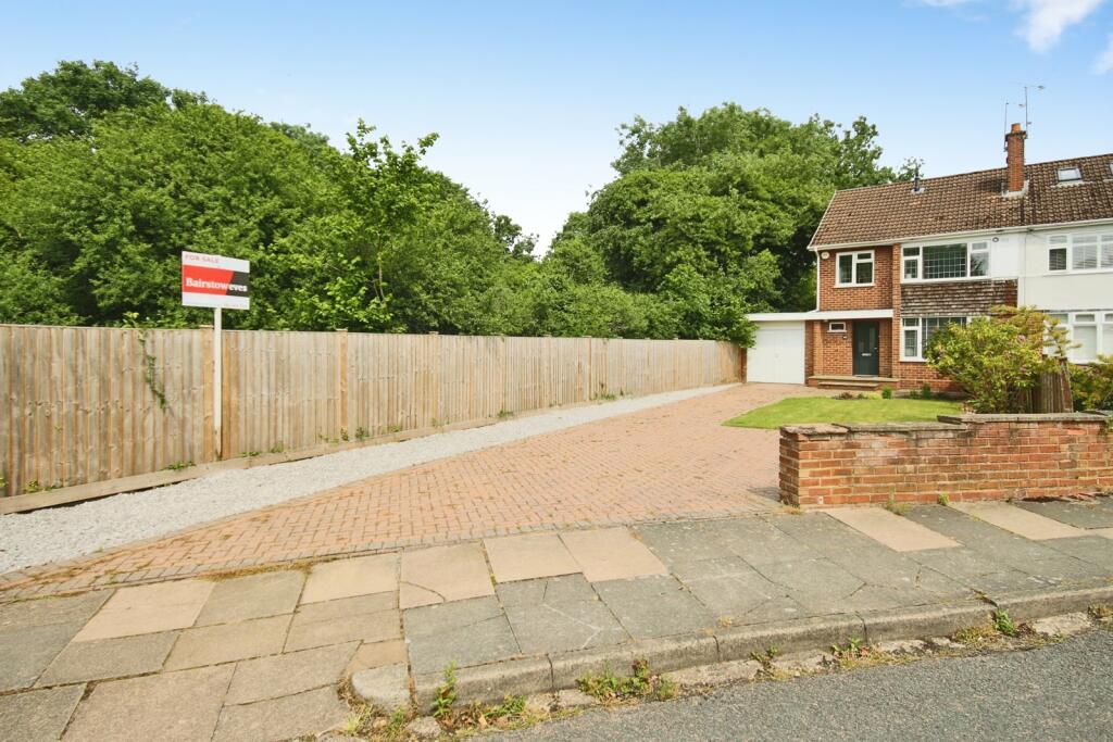 Main image of property: Tilewood Avenue, COVENTRY, West Midlands, CV5