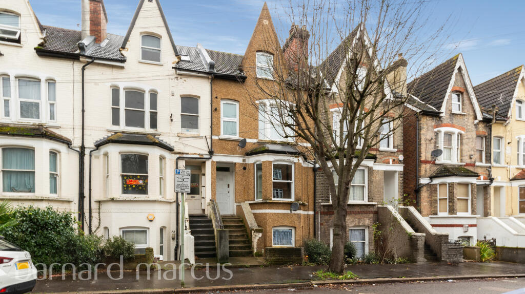 Apartment in Croydon - View 5