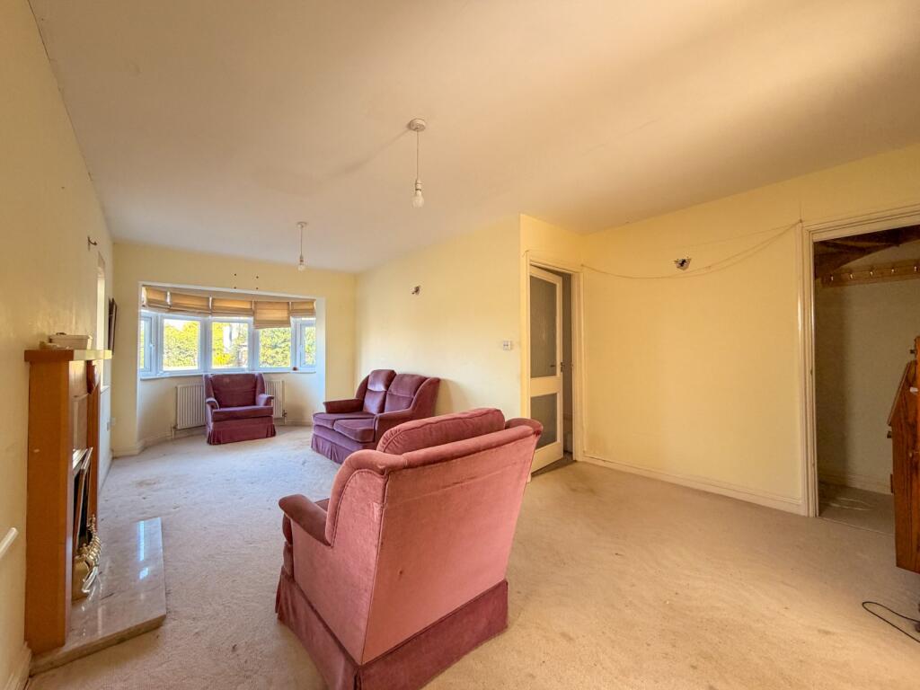 House in Bristol, Woodhill - More