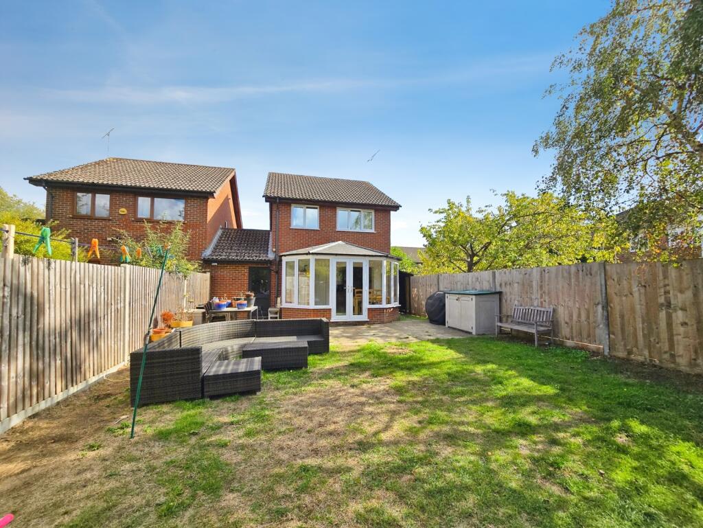 House in Guildford, Ash - View 4