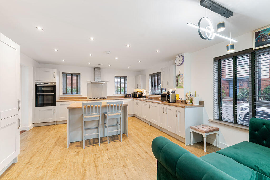 House in Hutton, North Somerset - More