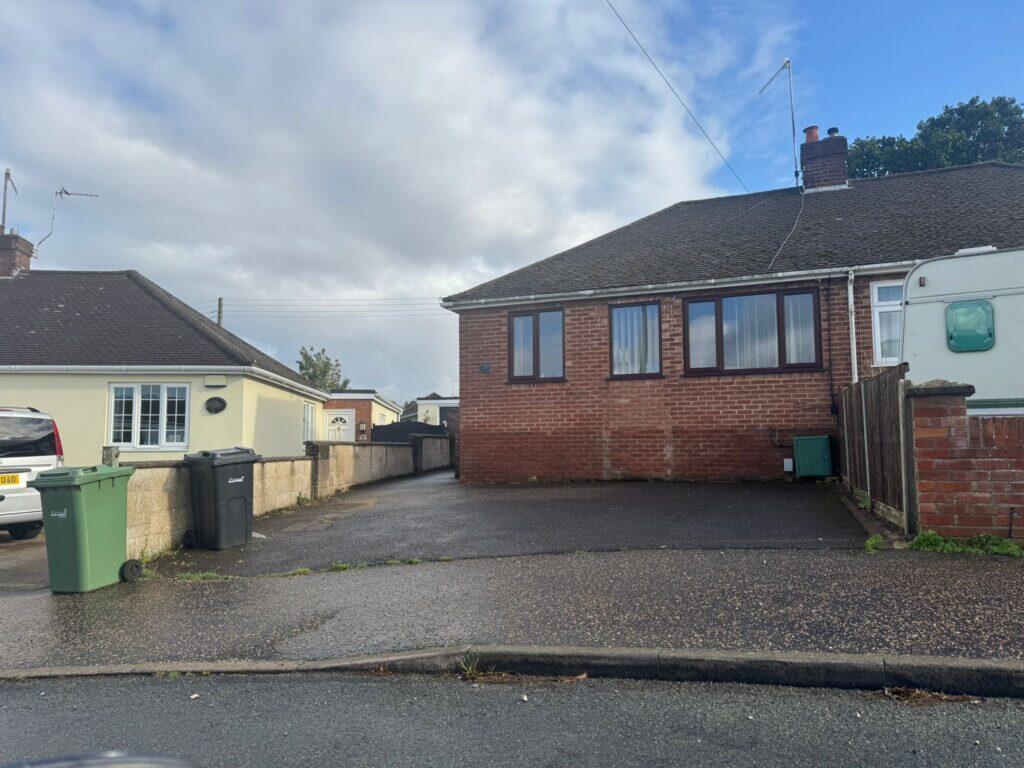 3-bed semi-detached on Margaret Road, New Costessey, £250,000