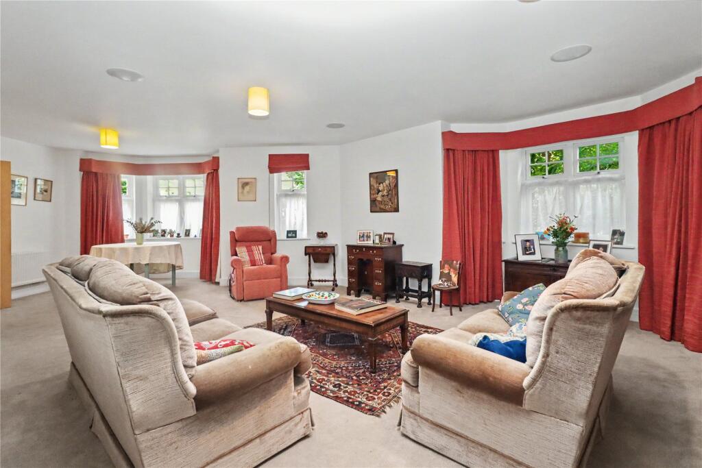 House in Guildford - View 2