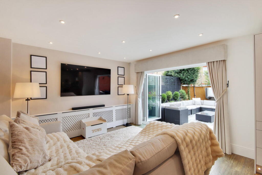 House in Rochester - View 5