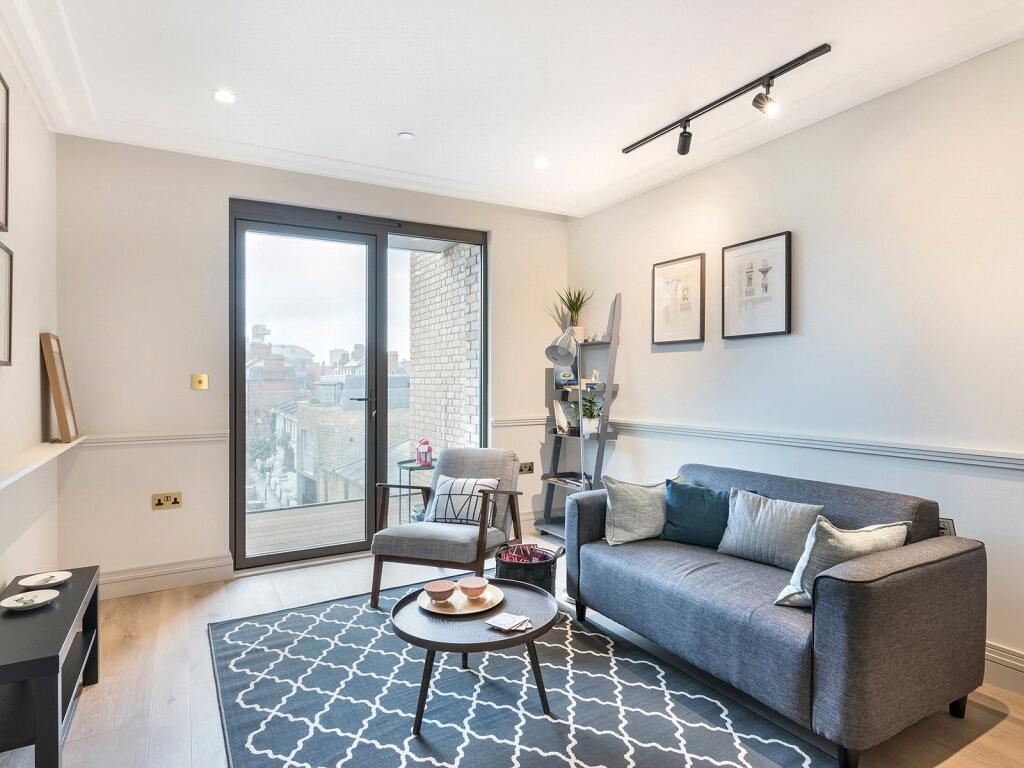 Main image of property: Queen's Wharf, 2 Crisp Road, W6