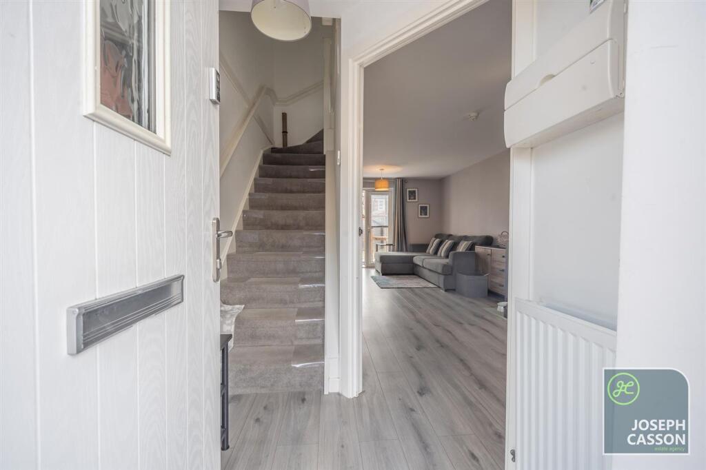 House in Taunton - View 2