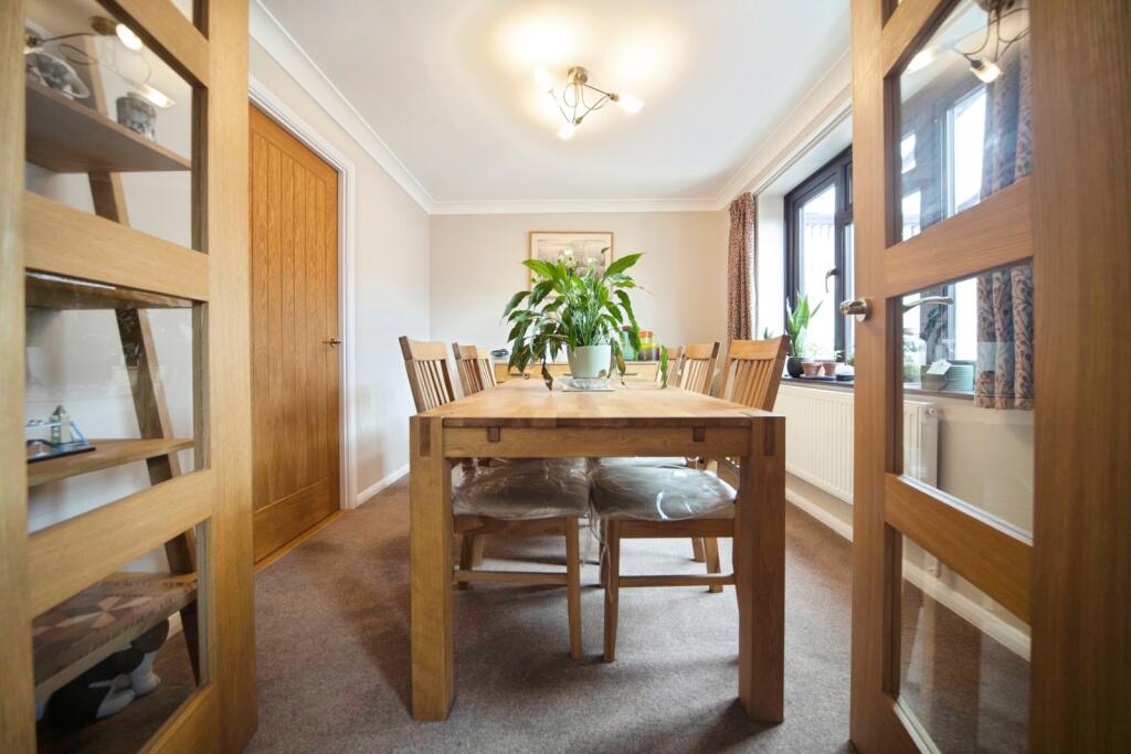 House in East Suffolk, Grange Farm, Kesgrave - View 4
