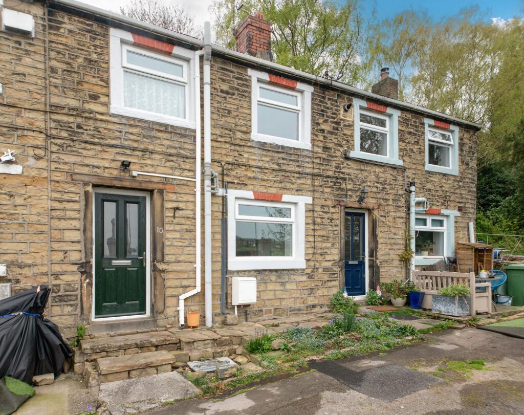 2-bed house on Slant Gate, Kirkburton, HD8, £190,000