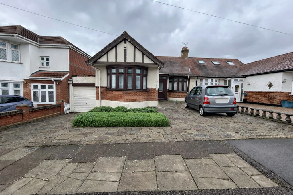 Main image of property: Redbridge, IG4