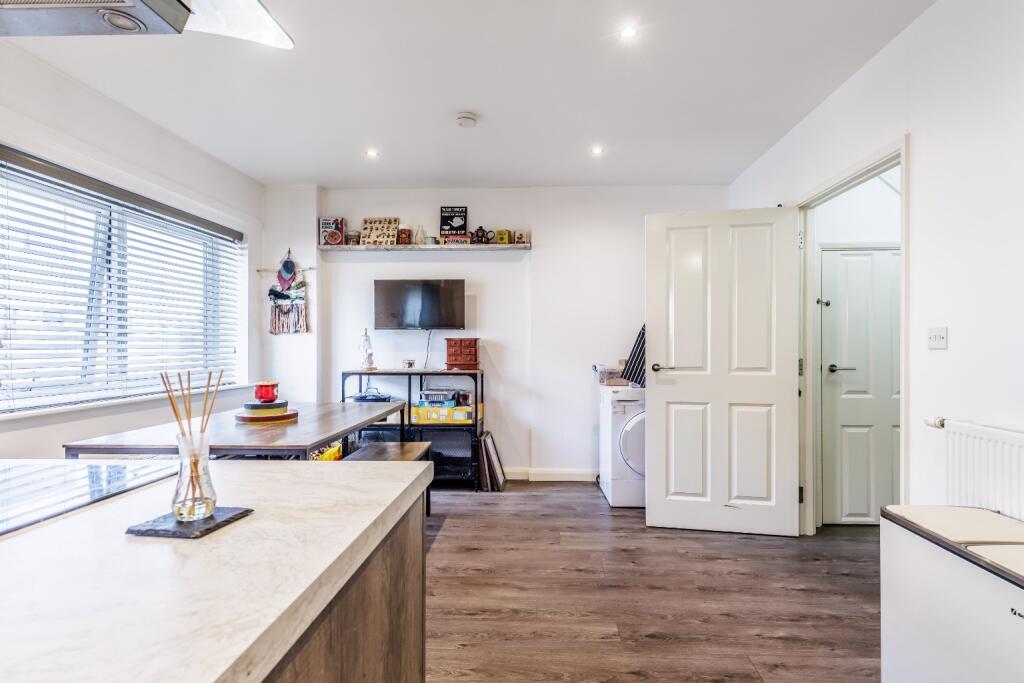 Apartment in London, Banbury Park, Walthamstow - More